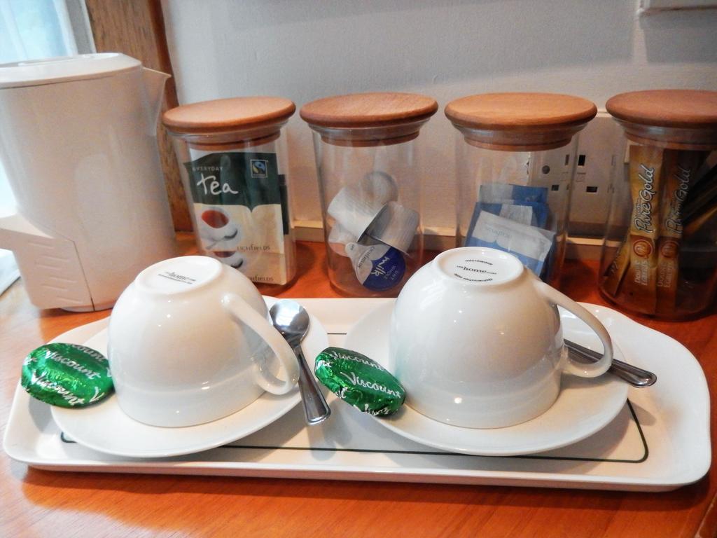 Gales Guesthouse แอเบอร์ดีน ภายนอก รูปภาพ