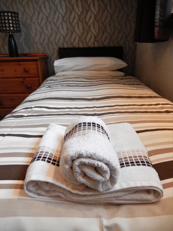 Gales Guesthouse แอเบอร์ดีน ภายนอก รูปภาพ