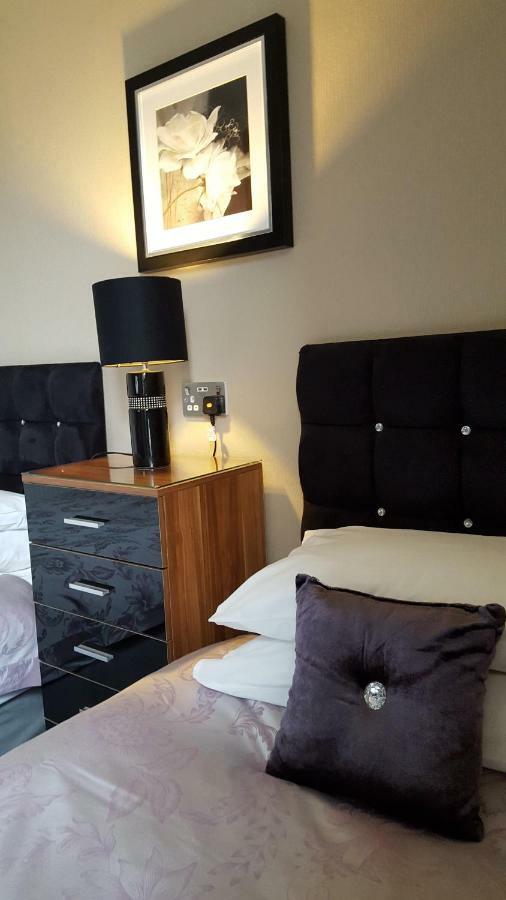 Gales Guesthouse แอเบอร์ดีน ภายนอก รูปภาพ