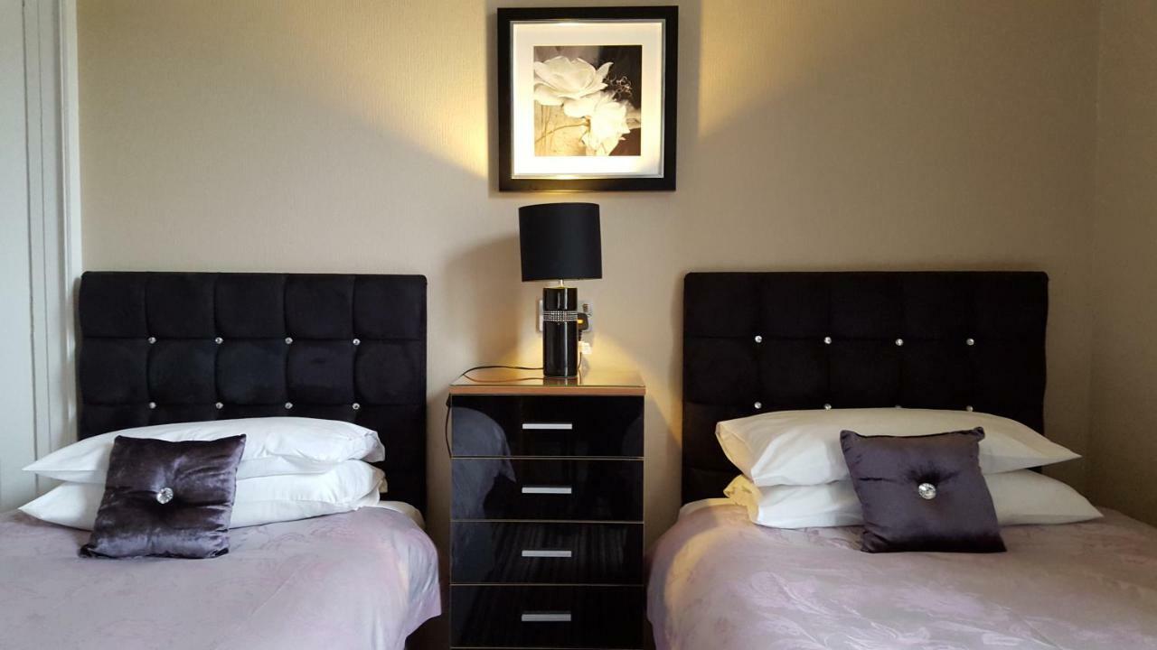 Gales Guesthouse แอเบอร์ดีน ภายนอก รูปภาพ